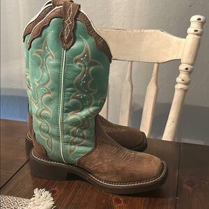 Justin Boots Brown and Turquoise Heeled Boots